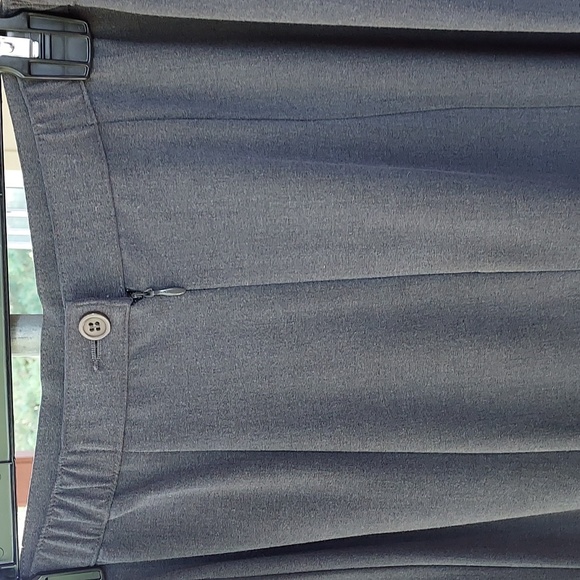 TanJay gray Skirt 63% Polyester 33% Ryon, 4% Spandex - Picture 4 of 4